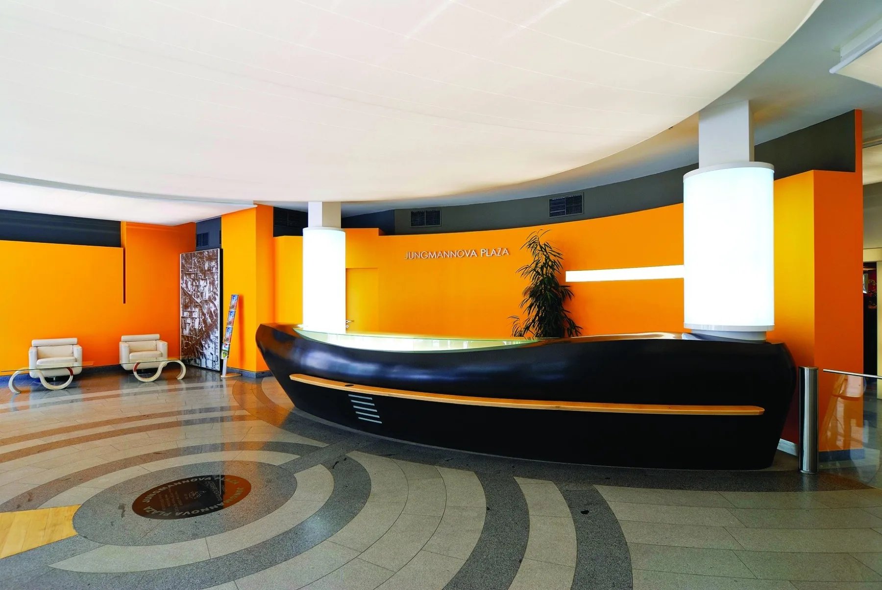 Jungmannova Plaza — pohľad 03